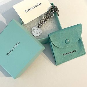 Return to Tiffany’s bracelet